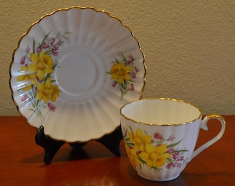 Fluted Teacup, Saucer, Yellow, Pink Floral, Gold Gilt. Vintage Jason Set. Great Gift!