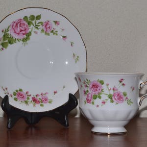 Avon Pink Roses Vintage Teacup & Saucer  Collectible Teacup