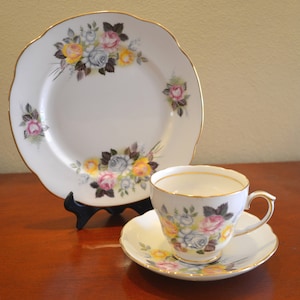 Duchess Vintage Teacup Trio in Mossleigh Pattern