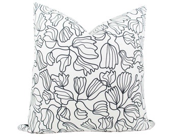 Black & White Modern Floral Pillow Cover // hand made home, throw pillow, black white, modern metal zipper, home decor, scandinavian design