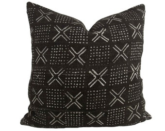 Black Mudcloth Pillow Cover, 22x22" // hand made throw pillow crafted from authentic woven African mud cloth with exposed metal zipper