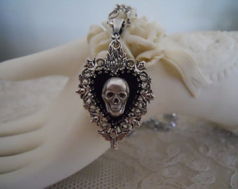 Skull Pendant Necklace Silver Tone Black Velvet Tiny Black Rhinestones Sacred Heart Style Tiny Skulls Adustable Length Chain