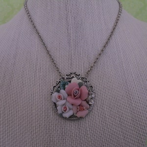 Vintage Ceramic Flowers Roses Pink White Antique Silver Pendant Necklace Victorian Look Pearls Heart Leaf B&#39;Sue by 1928 Rolo Chain Pewter