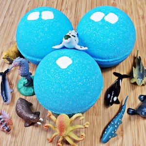 Under The Sea Bath Bomb: Sea Creature Surprise Inside, 2 Toy Option