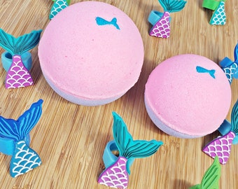Mermaid Tail Ring Bath Bomb: Kids' Bath Toy, Party Favor