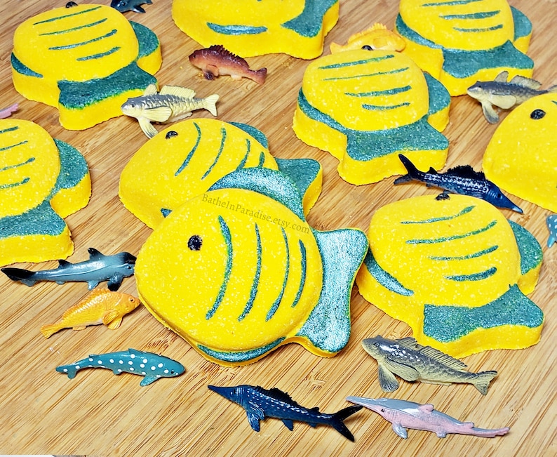 Toy Inside! Sea Animal Bath Bombs | Fishy Friend Crab Seahorse Seashell | Surprise Toy Inside | Bath Bombs for Kids image 5