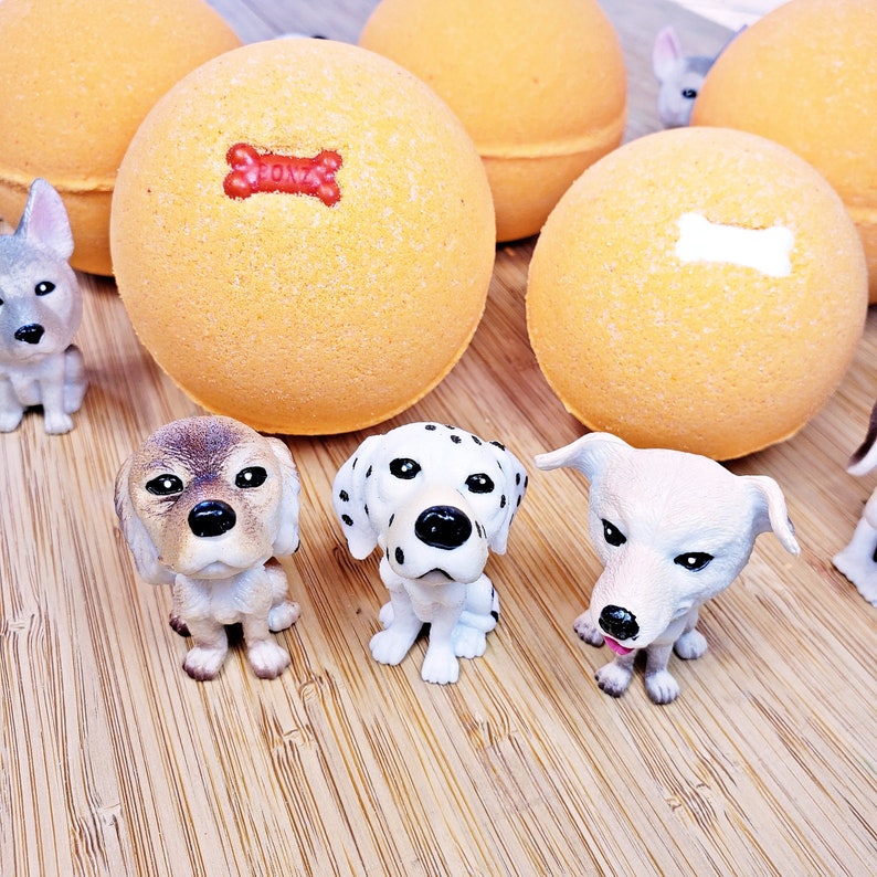 Dog Toy Bath Bomb: Starfruit Mango Scent, Puppy Surprise image 1