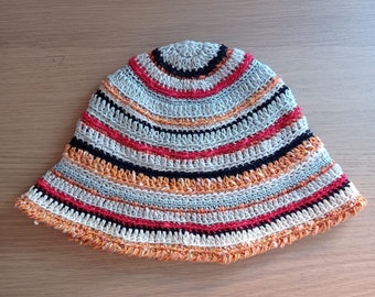 Cappelli uncinetto estivi: colorati e modello pescatore