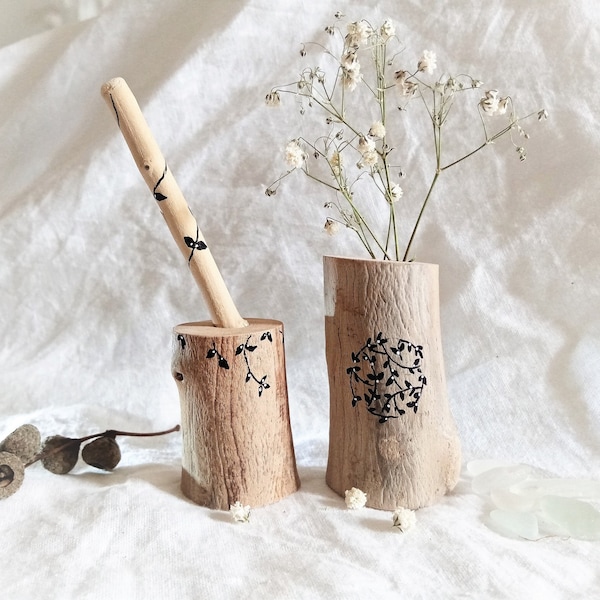 Duo mini vases en bois et bois flotté peints, vases pour fleurs séchées, décoration bois flotté, vase miniature, vase bois