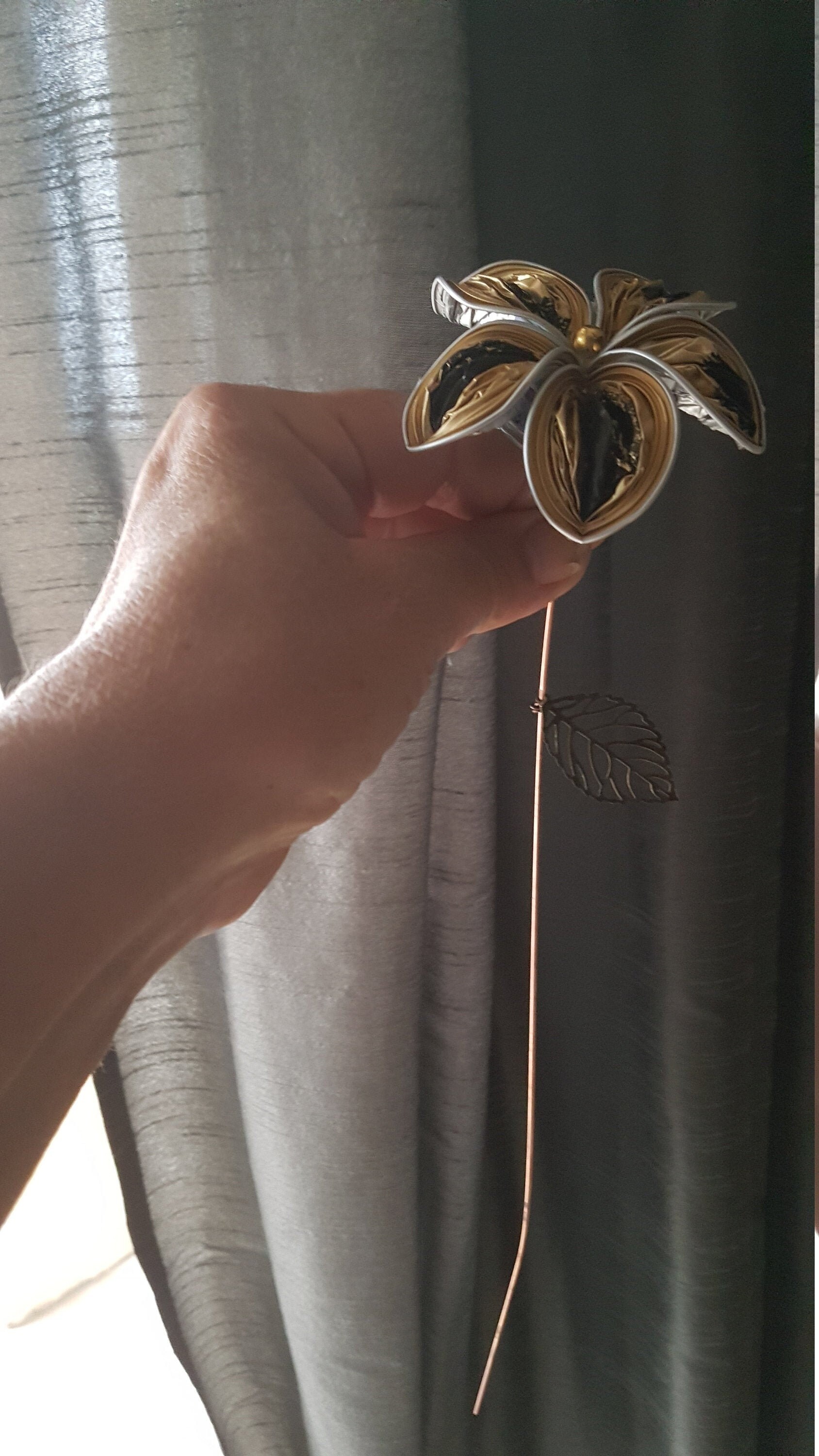 Fleur sur Tige Pour Un Bouquet ou en Soliflore, à Partir de Capsules Nespresso Recyclées