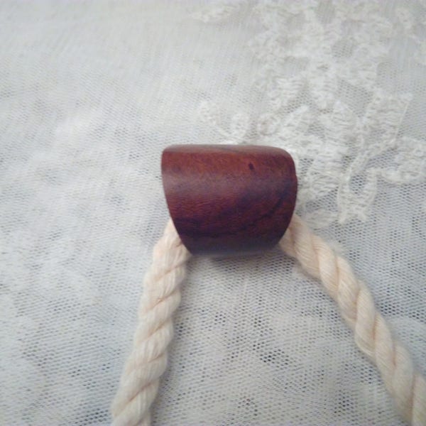 Bague femme,en bois précieux,de couleur  marron,bague fille,bijoux femme,bijoux fille,cadeau femme,cadeau fille