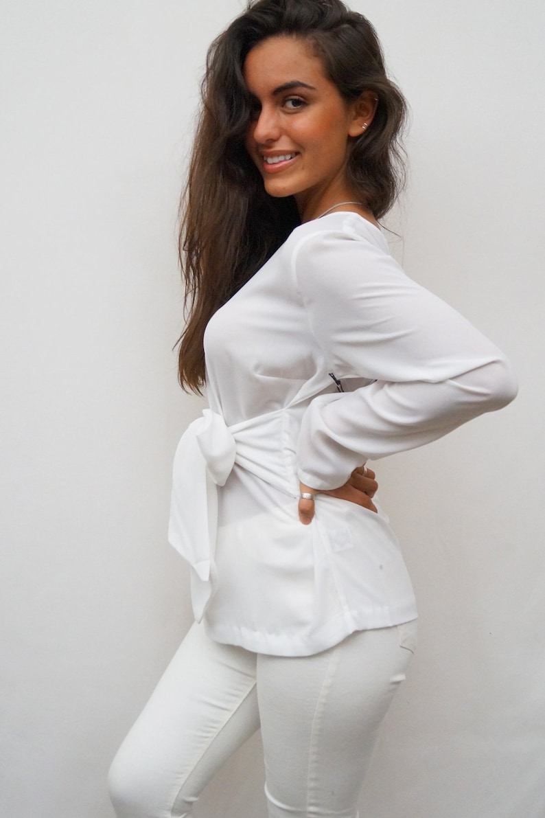 LIVE4TRUTH Long Sleeve Blouse with Side Seam /& Tie Front