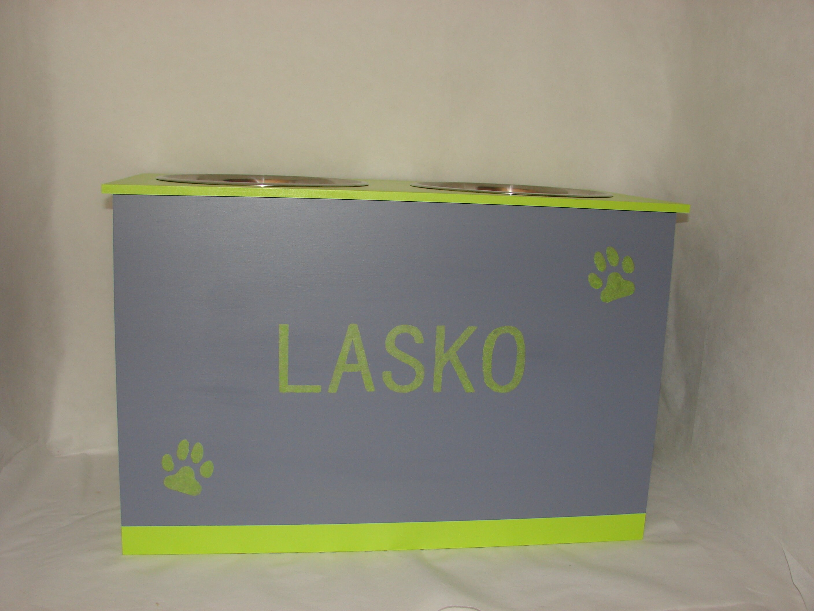 Support Gamelles Pour Chien en Bois Personnalisable