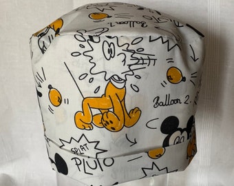 Calot en tissu motif chien de la célèbre souris