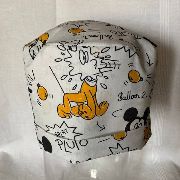 Calot en tissu motif chien de la célèbre souris