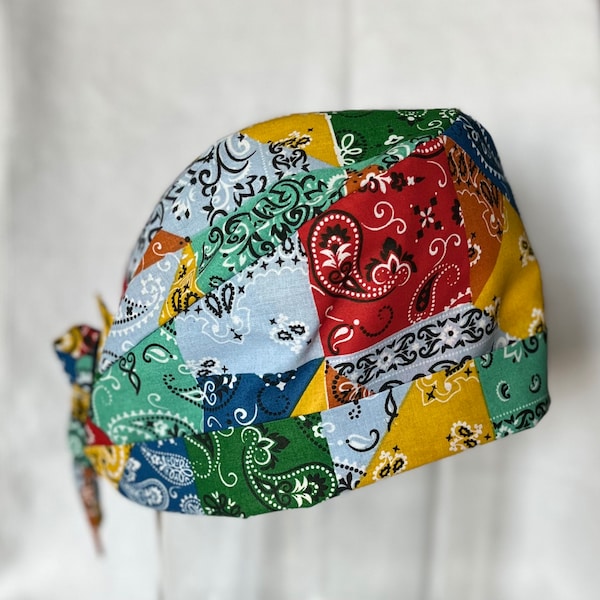 Calot en tissu motif patchwork de bandanas