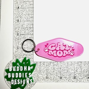 Retro style motel keychain - cat mom, Gift for cat mom, cat lover, furmom
