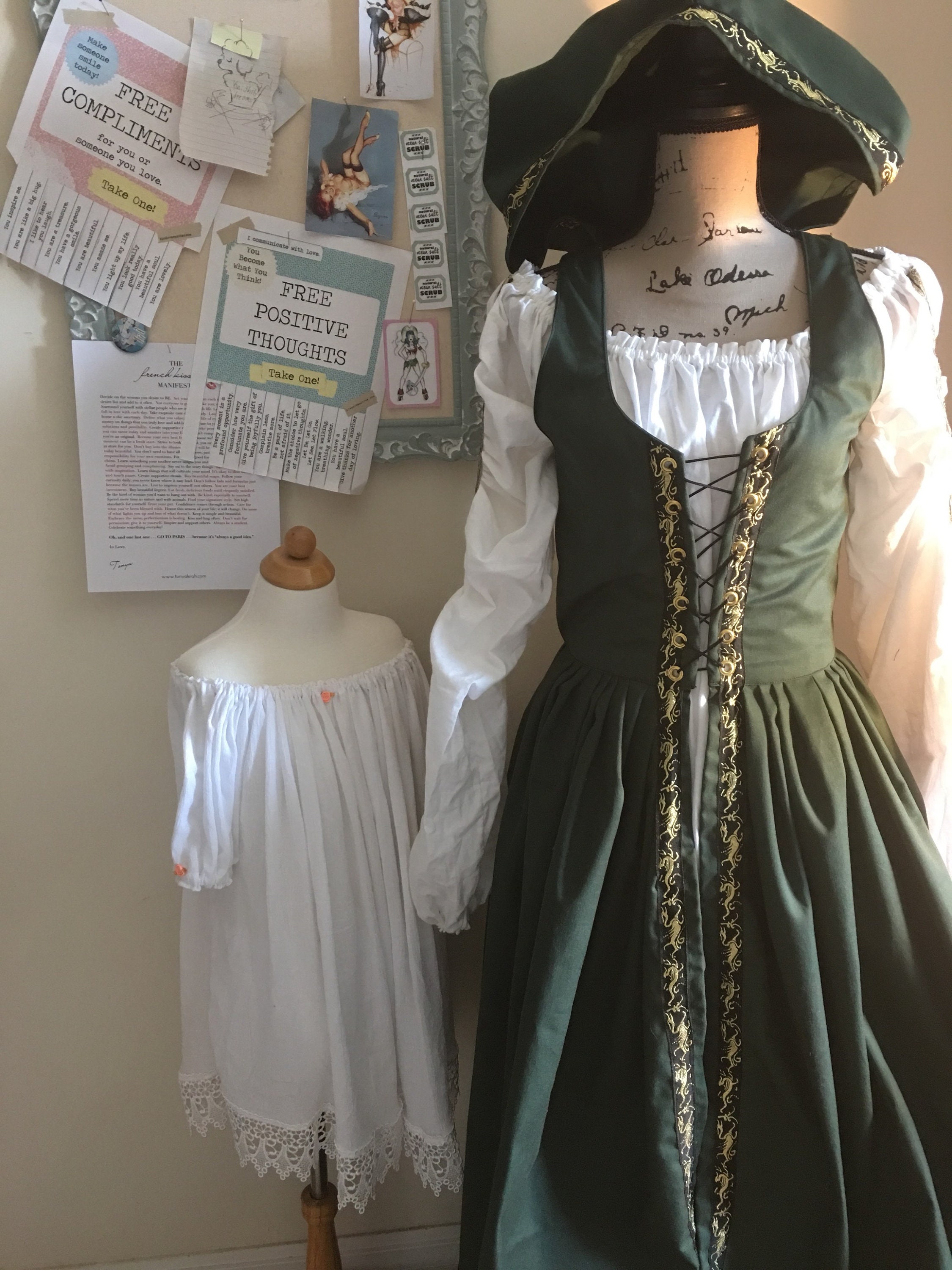 Esmeralda Renaissance Gown With Hood 