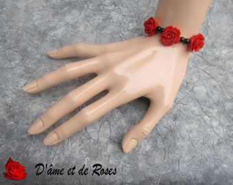 BRACELET 22 black and three red roses
