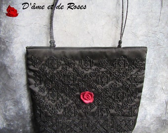 SAC 15 noir et rose rouge