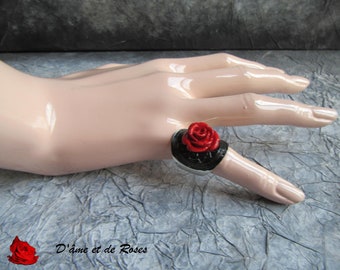 RING 21 oval metal red rose