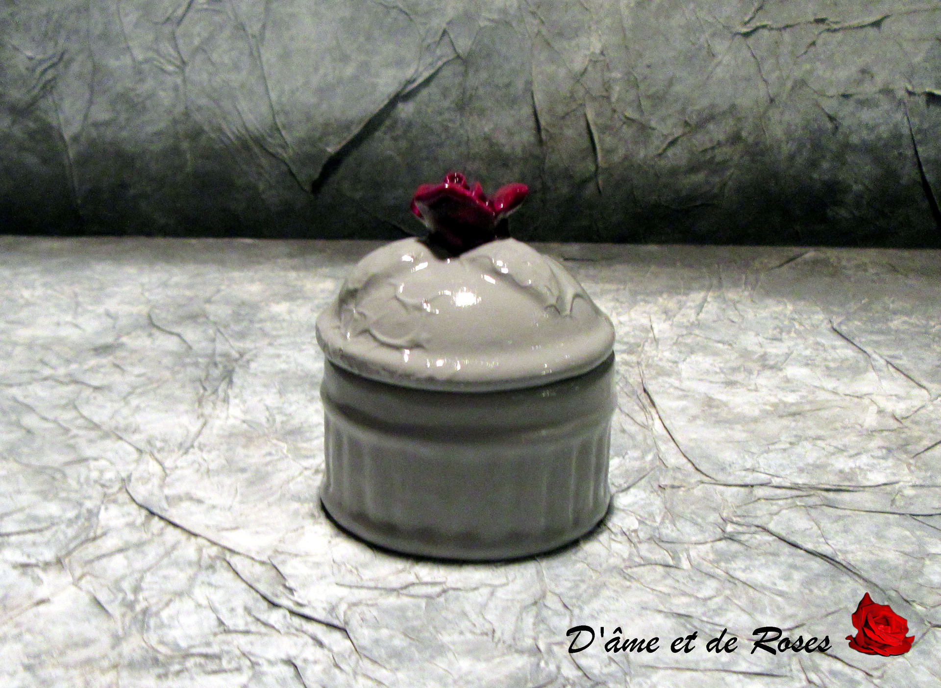 Boite 1 Grise en Porcelaine et Rose Prune