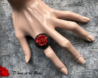 Black metal ring 31 Red rose