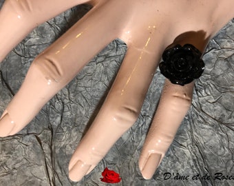 black ring 2 in metal black rose in resin