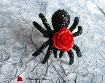 Ring 10 black spider and red rose