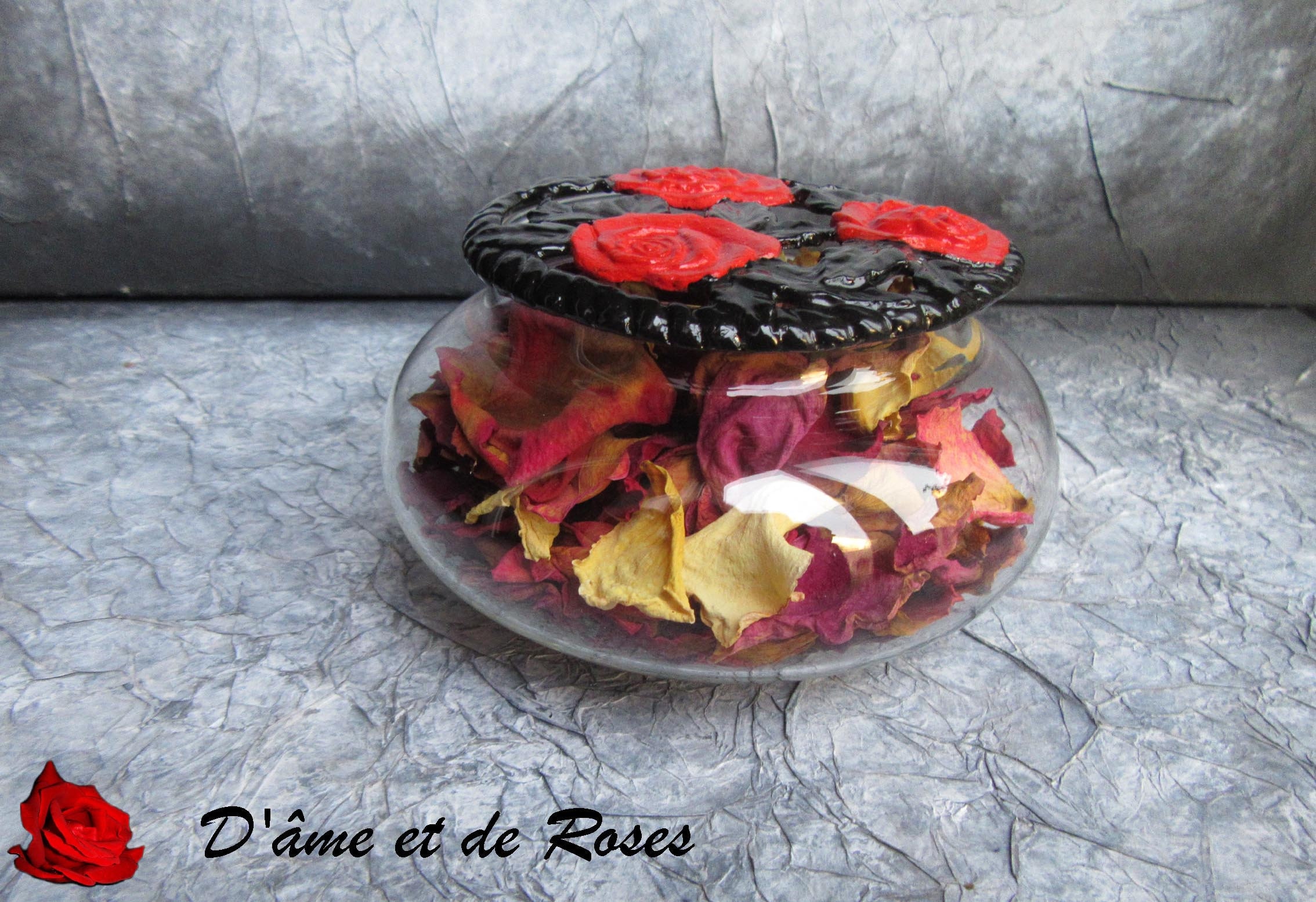 Pot Pourri 1 en Verre avec Pétales de Roses Du Jardin Rose