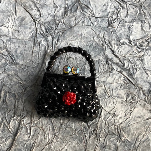 Broche 51 petit sac noir et rose rouge