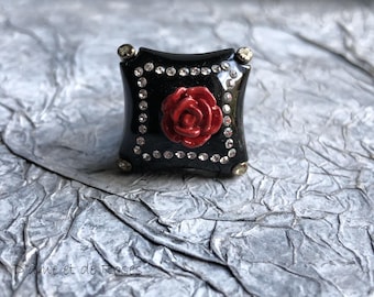 Ring 35 black stone a red rose
