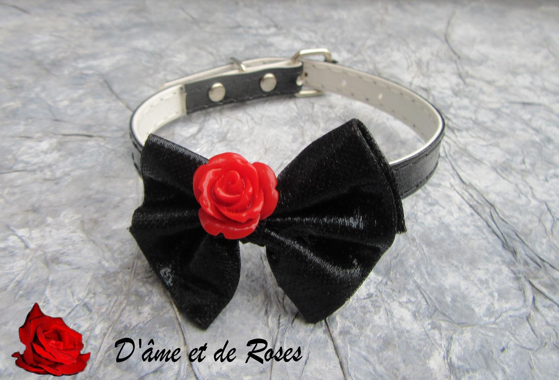 Collier Animaux 2 Noir Noeud Papillon et Rose Rouge