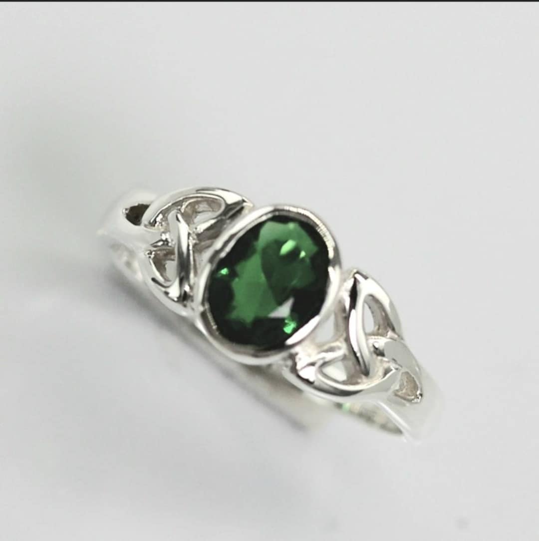 Anello Celtico In Argento Sterling 925 Con Zirconi Tanzanite - Simbolo