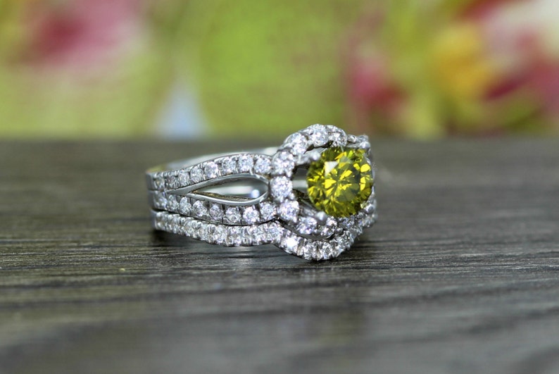 Proposal,Love and Friendship Ring Promise Anniversary Peridot and Diamond Stimulant Silver Engagement Ring Set-Wedding Art Deco Halo 1Ct