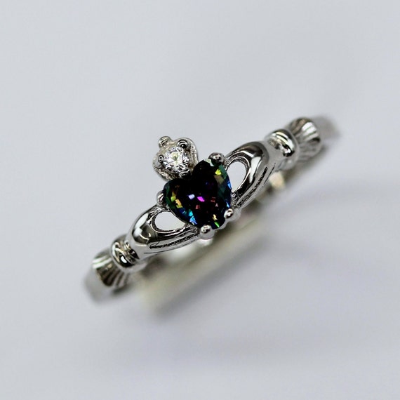 Anello Claddagh Con Topazio Arcobaleno E Zirconi – Argento 925 – Simbolo Dell'Amore