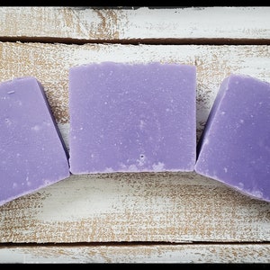 Lavender ~ essential oil ~ luxury bar soap ~ shea butte soap ~ body/face soap ~ rich lather soap ~ handcrafted/artisan soap