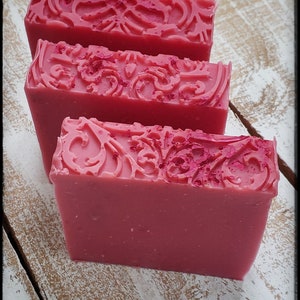 Bee Sweet ~ luxury bar soap ~ handcrafted ~ artisan ~ cold process ~ shea butter soap ~ body/face soap ~ rich lather soap ~ soap