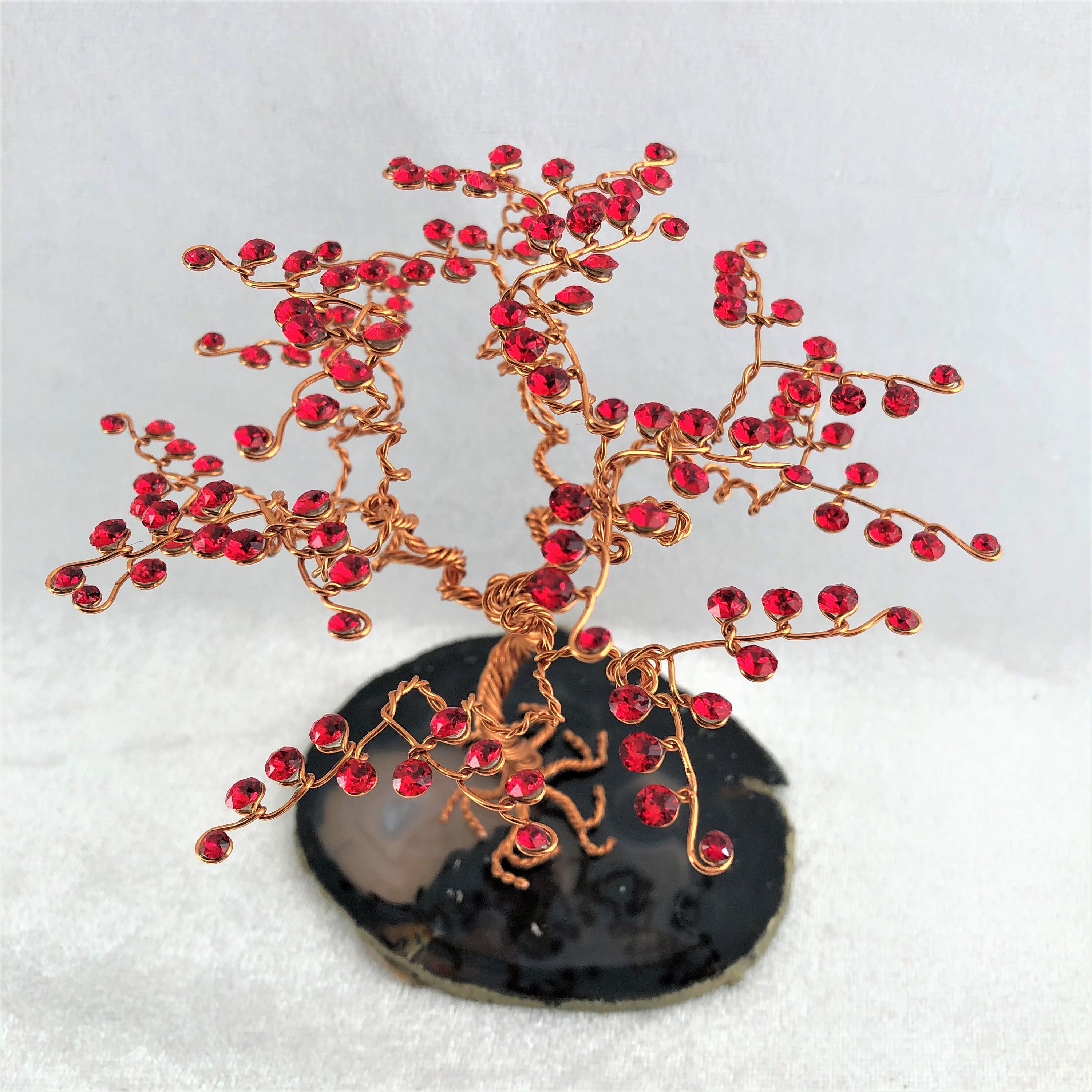 Arbre en Fil de Cuivre et Perles Cristal Swarovski Rouge