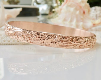 14 Karat Solid Gold 8MM Hibiscus Flower Bangle | Hawaiian Heirloom