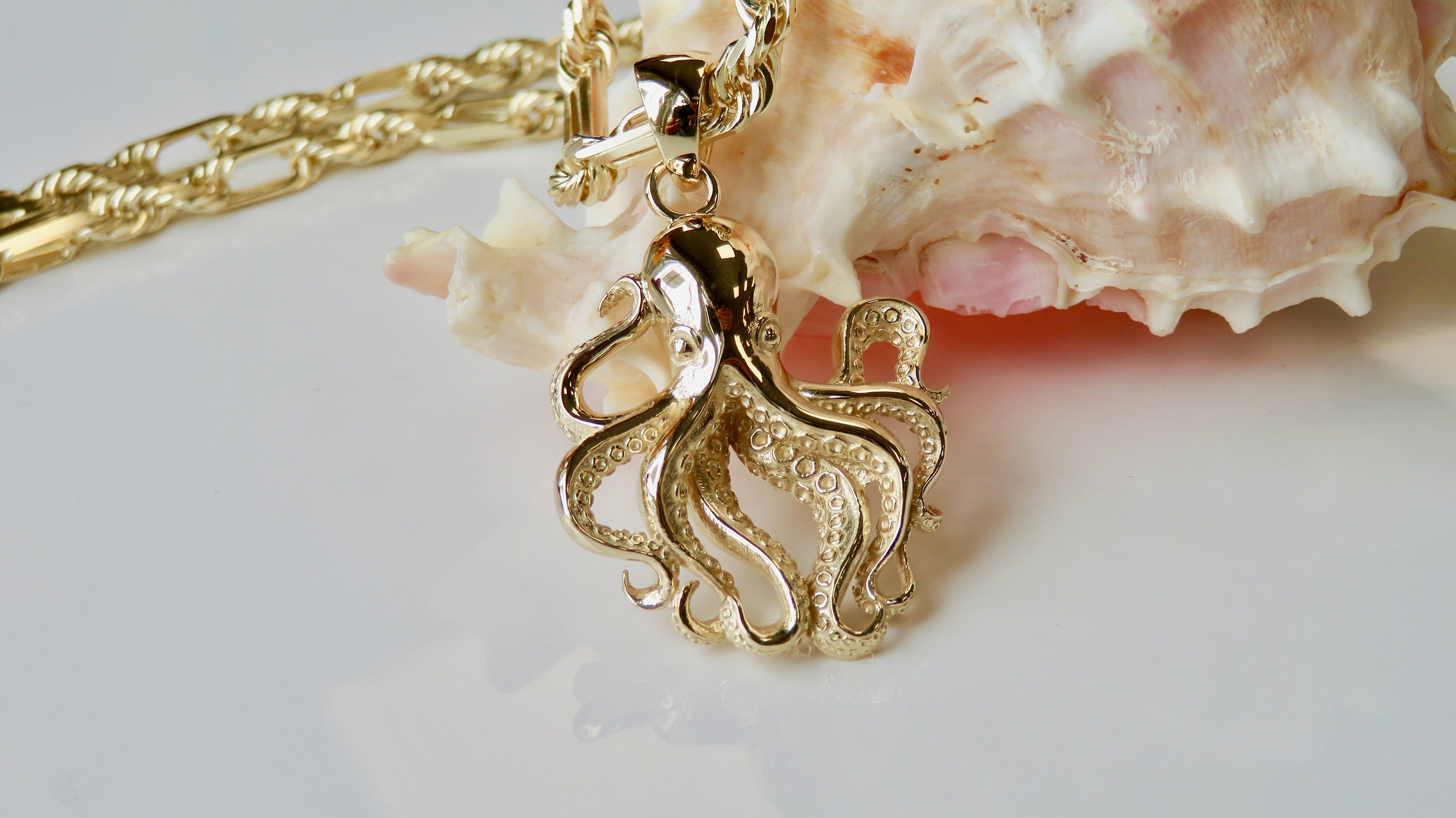 Octopus Disc Necklace, 14K Gold Octopus Necklace, Ocean