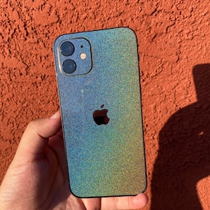 BOGO Glossy Psyched Flip iPhone 15 Pro Max Skin, iPhone 14, 14 pro/ Plus, iPhone 13, 12 Pro Max Skin, iPhone 11, XR; Handyhülle, iPhone Hülle