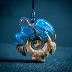 Sea Turtle necklace, Maori Wood Resin Necklace, Sea Turtle Pendant. Wooden Carving. New zealand tribal Jewelry. Samoa Symbol. Koru pendant