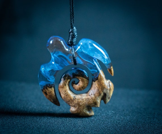 Wooden sea deals turtle necklace