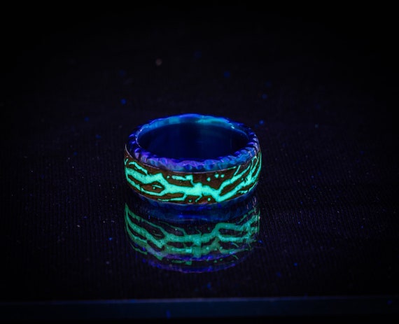 The Neptune - A Deep Sea Glow Ring – Excalibur Rings