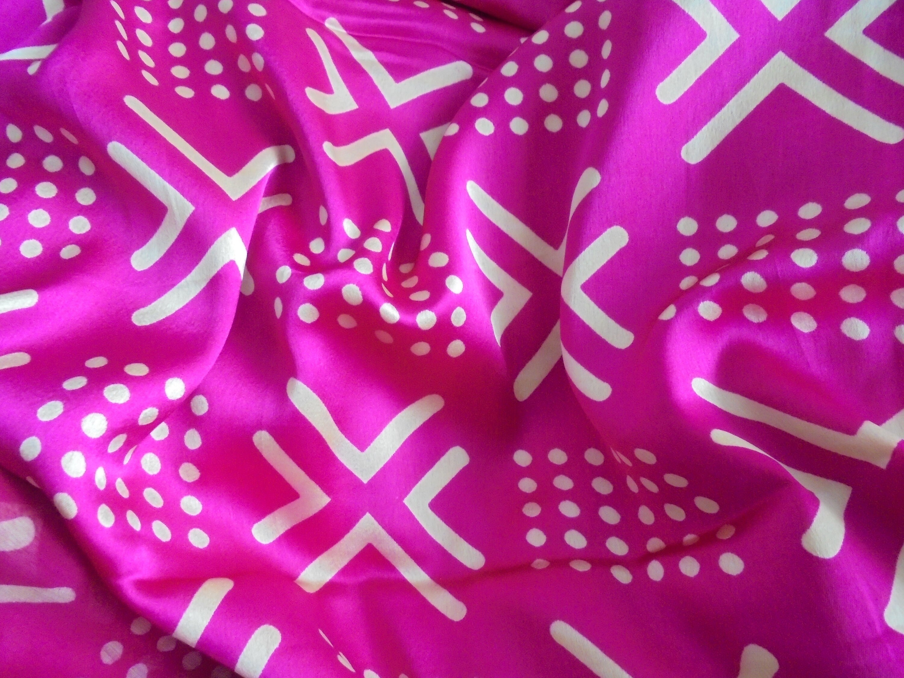Fluid wax pattern fabric african silk fabric