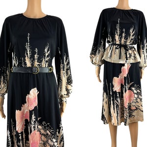 Vintage Kleid Zweiteiler Mac Tac Paris Leonard Sunshine Rock Bluse Gürtel 1970s Puffärmel Blumen Print Pink Schwarz Nylon Größe M L