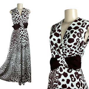 Vintage 1970s Maxi Dress Leslie Fay Original Hostess Gown Leopard Animal Print Cheetah Big Bow Belt Sash Deep V Neck Sleeveless Size S
