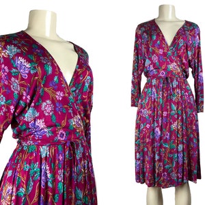 Vintage 1970s Wrap Dress DVF Diane von Furstenberg Made in Italy wrap Knee Length Floral Print Rayon Silk Jersey Size S XS