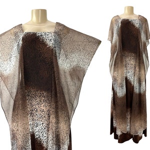 Vintage Caftan Mary Martin Florida Maxi Dress Hostess Gown Animal Feather Print Ombré Brown Jersey Knit Shell Chiffon Overlay Size M